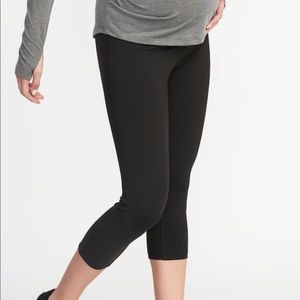 Old Navy Maternity High Rise Crop Leggings